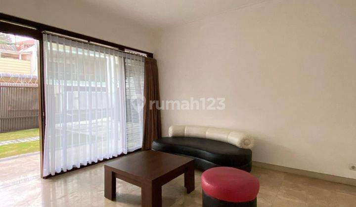 Disewakan Rumah Lux Nyaman Furnished Taman Yang Homey 2