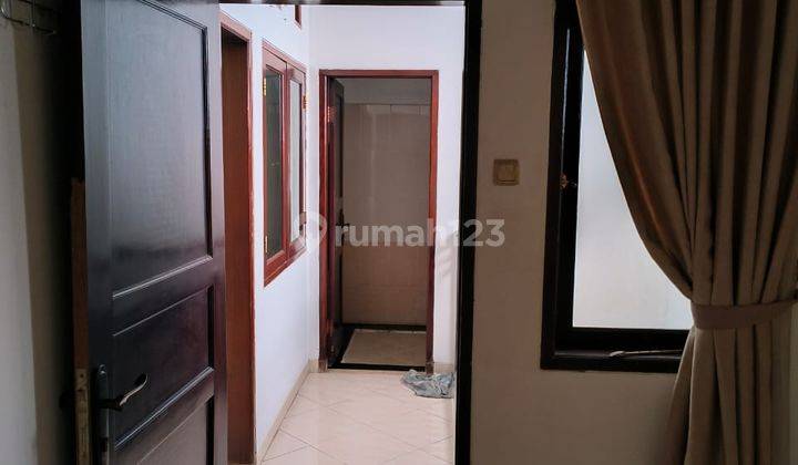 Disewakan Rumah Cantik 2 Lantai Modren Minimalis 2