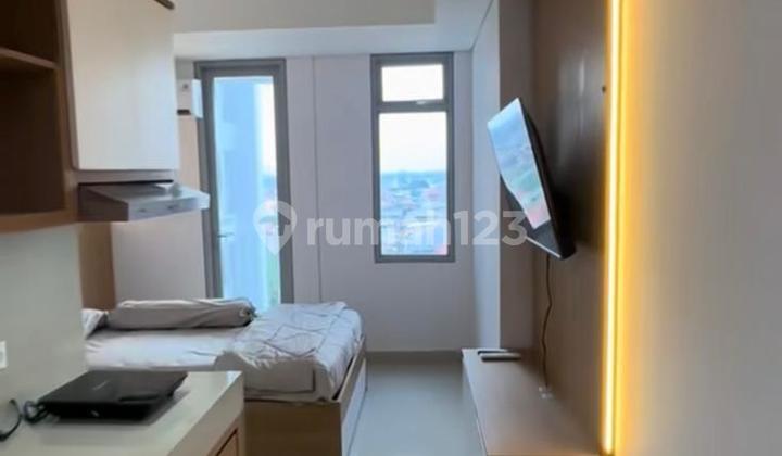 Unit Studio Full Furnished Modern Apartemen