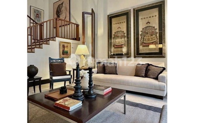 For Rent Luxury House with Private Pool in Graha Family, West Surabaya