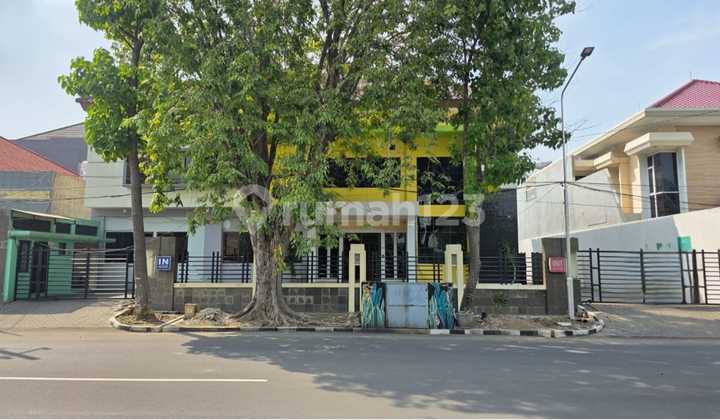 For Rent / For Sale Ready-to-Occupy Office Building in Margorejo Surabaya 2