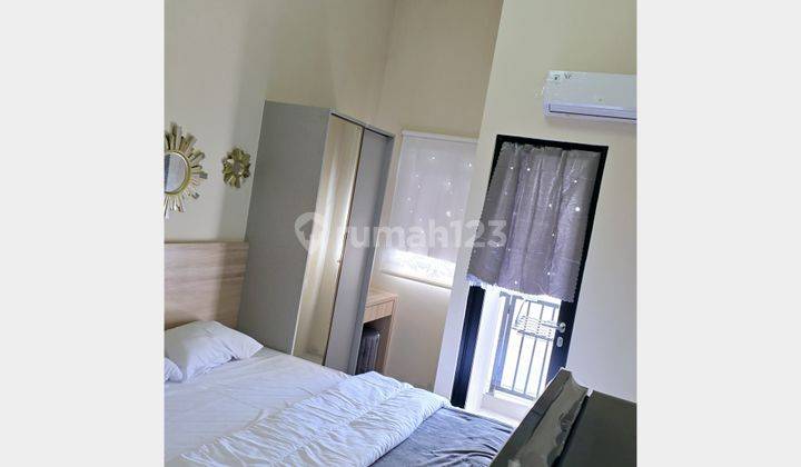 Sewa Tahunan Apartemen Vittorio, Studio, Furnished, siap huni 1