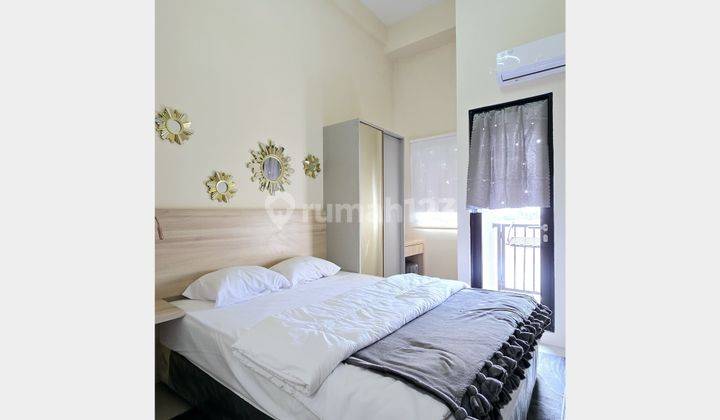Sewa Tahunan Apartemen Vittorio, Studio, Furnished, siap huni 2