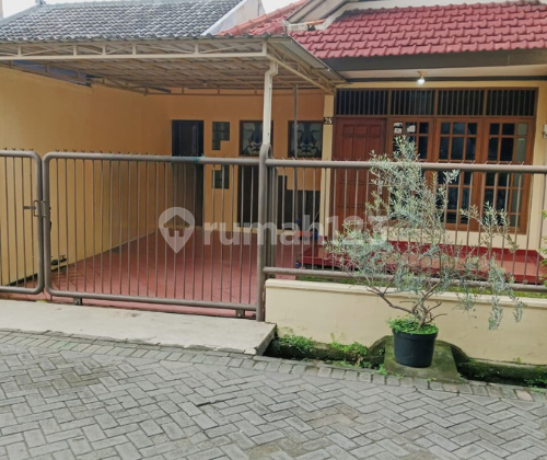 Annual Rental of Ready-to-Occupy House in Kebraon, Karangpilang, Wiyung