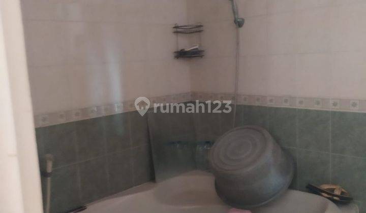 kamar mandi jual cepat rumah 2 lantai