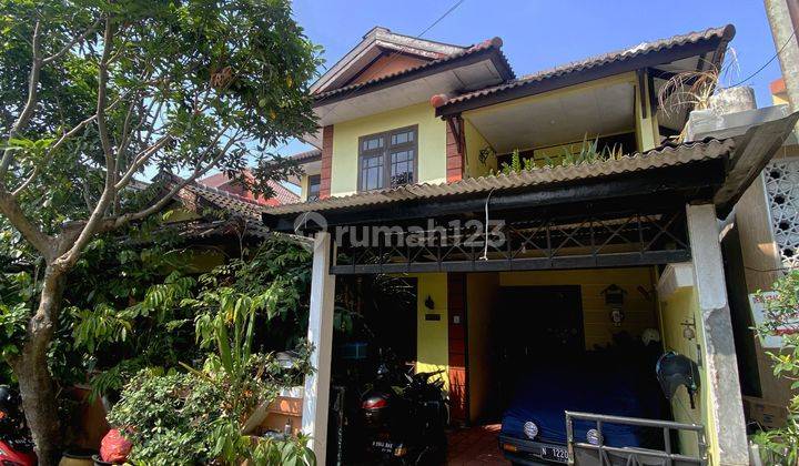 Rumah 2 Lantai Dijual Cepat Luas Lega, Griya Shanta, U2001 2