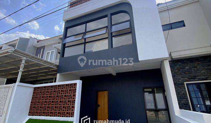 Rumah Modern Minimalis 2 Lantai Dijual Pusat Kota Malang, P20052 2