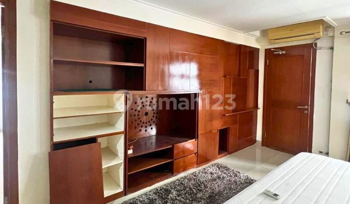 Ready-to-Occupy House in Gandaria, South Jakarta, Strategic Location near Mall, Restaurants/Cafes, and Hospital