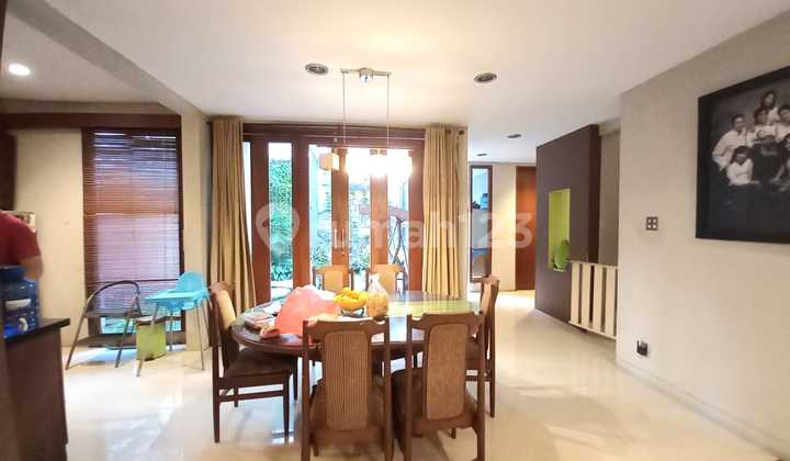 Rumah Bagus di Guntur Jaksel, Lokasi sangat Strategis, Dekat Akses Busway, LRT, MRT, Kemana2 Dekat 2