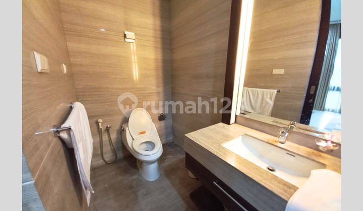 Rumah Cantik di Perumahan Elite Simprug Jakarta Selatan 2