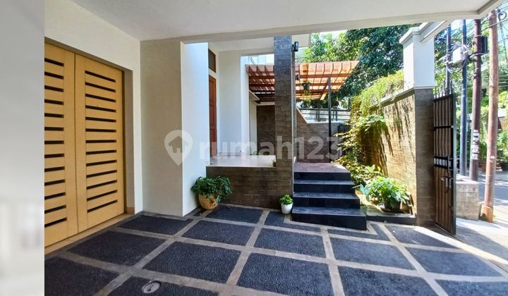 Rumah Cantik Dengan Swimming Pool Di Kebayoran Baru Dekat Senopati 2