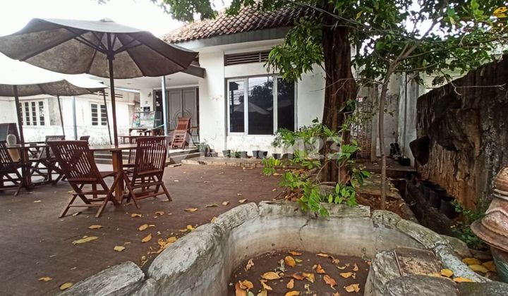 Rumah Lama Murah di Guntur, Setiabudi - Strategis Dekat Akses MRT, LRT, Transjakarta, Mall dan RS