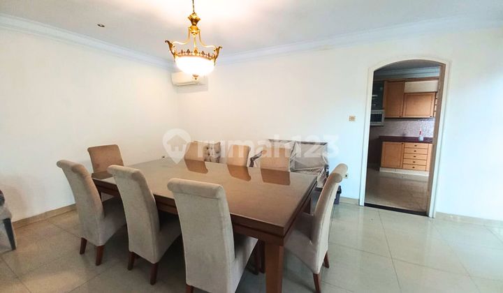 Rumah Cantik di Dekat Senayan, Nyaman dan Strategis Rumah Cantik di Dekat Senayan, Nyaman dan Strategis