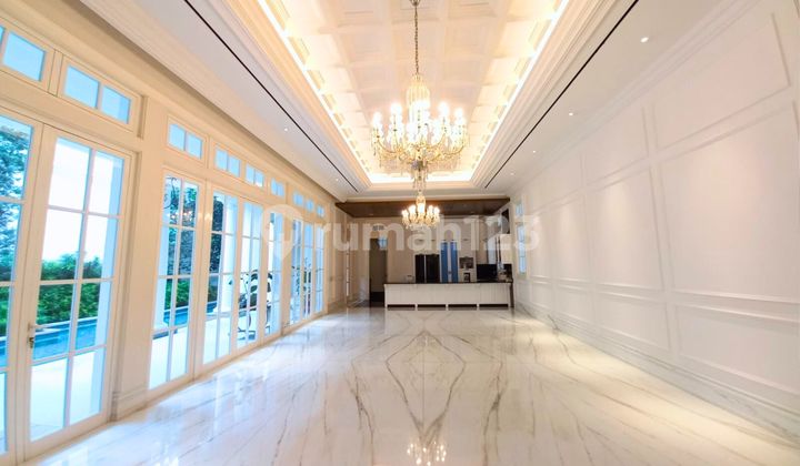 Luxurious House With Swimming Pool And Elevator In Kuningan Jaksel