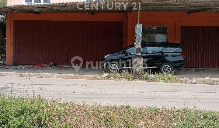 For Sale House in Bekasi Clinic on Cibenda Main Road, Serang Baru. 2