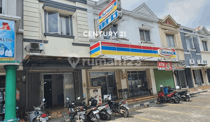 Shop House For Sale Good 2 Floors Ready to Use in Deltamas, Bekasi Regency 1
