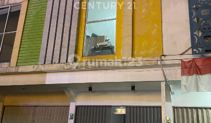 Ruko 2.5 Lantai Lokasi Strategis di Galuh Mas Karawang Siap Pakai