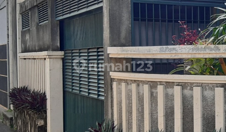 Rumah Hook Lokasi Strategis dan Hunian Asri @Ciputat Timur 2