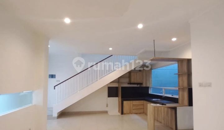 Dijual Rumah Discovery Bintaro Sektor 9 Siap Huni 2