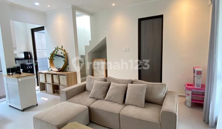 Dijual Rumah SHM di Graha Raya Baru Renovasi Depan Taman Dijual Rumah SHM di Graha Raya Baru Renovasi Depan Taman