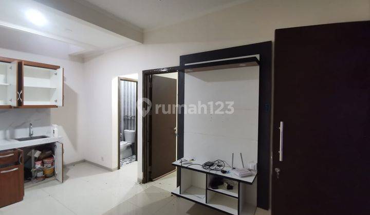 Rumah Siap Huni dengan Hunian Nyaman dan Asri di Graha Raya 2