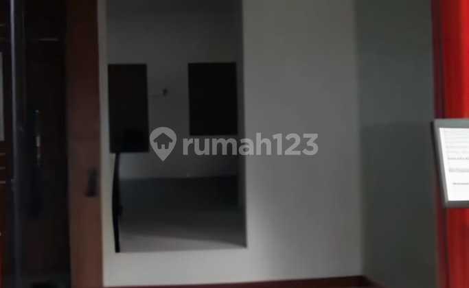 Ready-to-Use Shop House with Strategic Location by the Main Road @South Jakarta