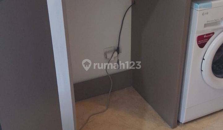 Disewakan Apartemen Goldcoast Studio Semi Furnished 2