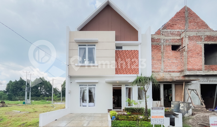 Dijual Rumah Scandinavian Baru 2 Lantai Lokasi Strategis Dekat Kampus IPB 1