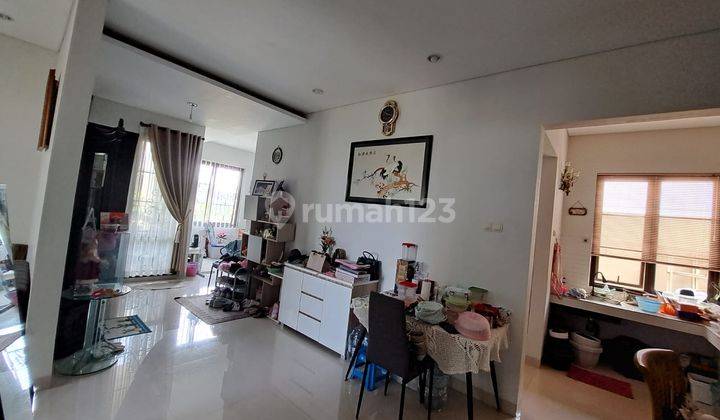 Dijual Rumah 2 Lantai Hoek Dekat Pusat Bisnis Kuliner Kota Bogor 2