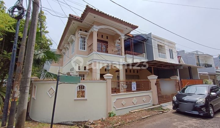 Rumah 2 Lantai Bagus Shm Hadap Barat Laut