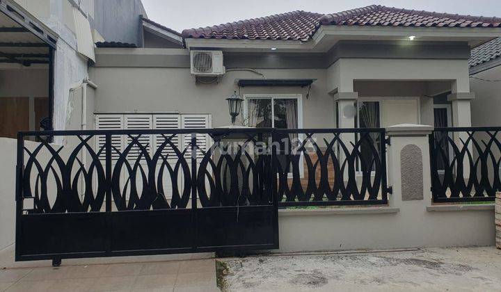 Rumah Besar Bagus Semi Furnish Di Villa Melati Mas 2