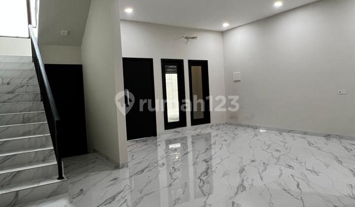 New Minimalist Modern House in Griyaloka Sector 1.3 BSD 2