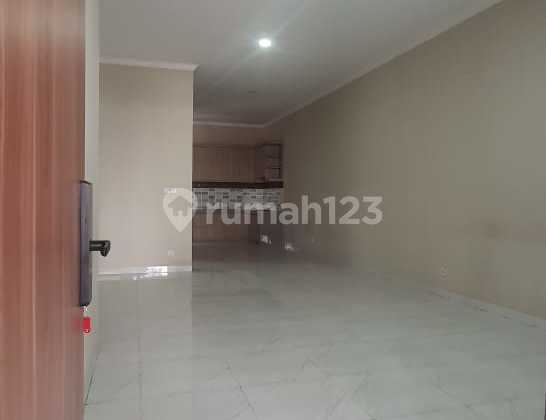 Rumah 2 Lantai Siap Huni di Melati Mas Vista, Villa Melati Mas