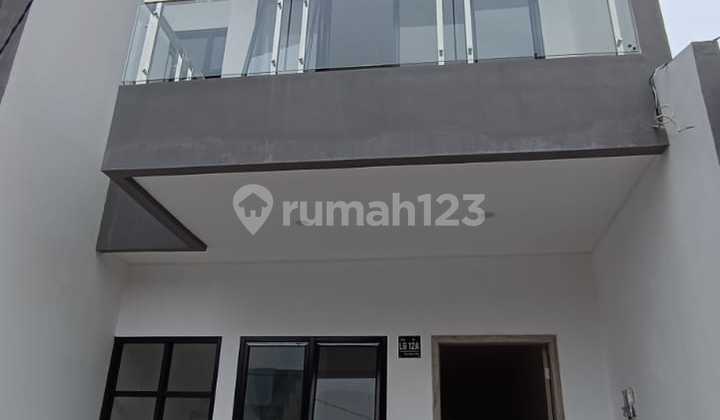 Rumah Bagus di Villa Melati Mas, Tangerang Selatan 2