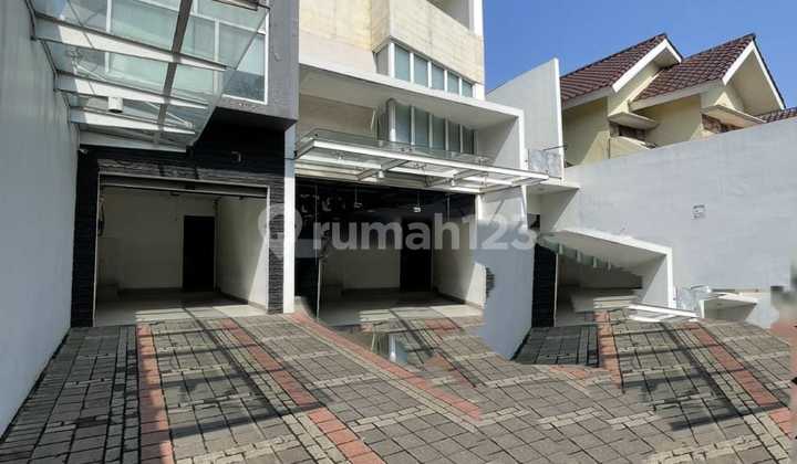 A good 3-story office building in Anggrek Loka, BSD. A good 3-story office building in Anggrek Loka, BSD.