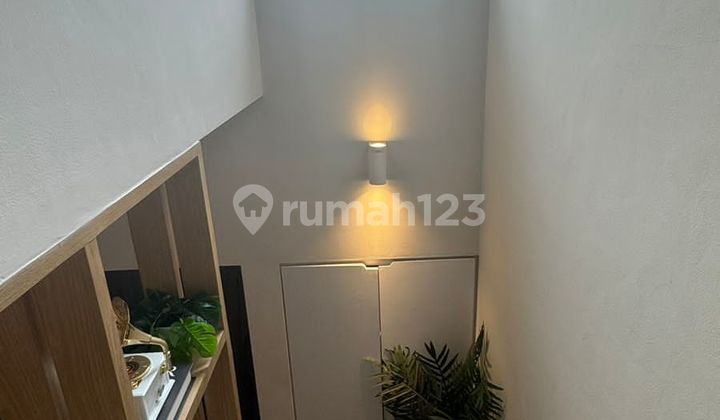 Rumah Bagus Furnished di Cluster Invensihauz Kawasan Tabebuya, BSD City