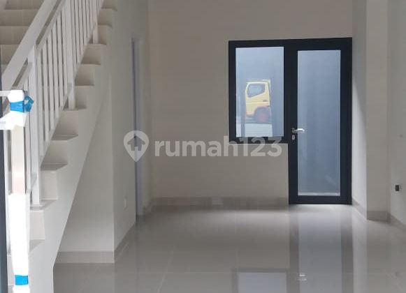 Ruko Bagus 92 Avenix, BSD City, Tangerang Ruko Bagus 92 Avenix, BSD City, Tangerang