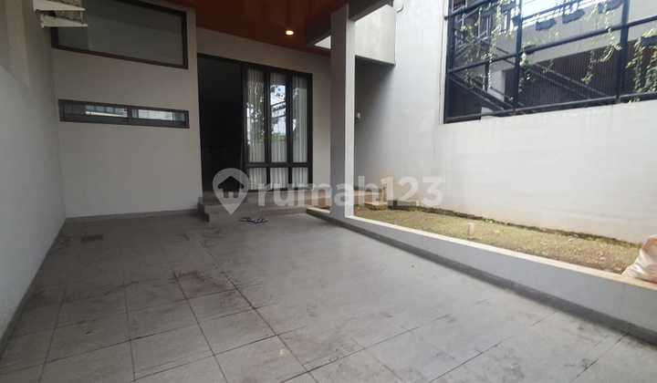 Rumah 2 Lantai Siap Huni di Melati Mas Vista, Villa Melati Mas