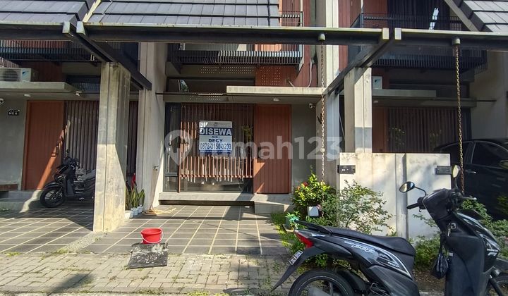 Rumah Kontrakan Bagus Furnished di Cluster Fleekhauz H BSD City, Tangerang 1