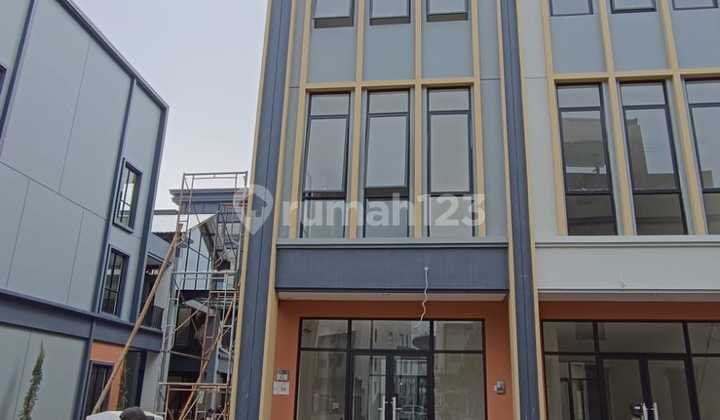 Ruko Hudson 3 Floors Ready to Occupy in Gading Serpong Ruko Hudson 3 Floors Ready to Occupy in Gading Serpong