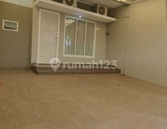 Rumah 2 Lantai Siap Huni di Regency Melati Mas, Villa Melati Mas Rumah 2 Lantai Siap Huni di Regency Melati Mas, Villa Melati Mas