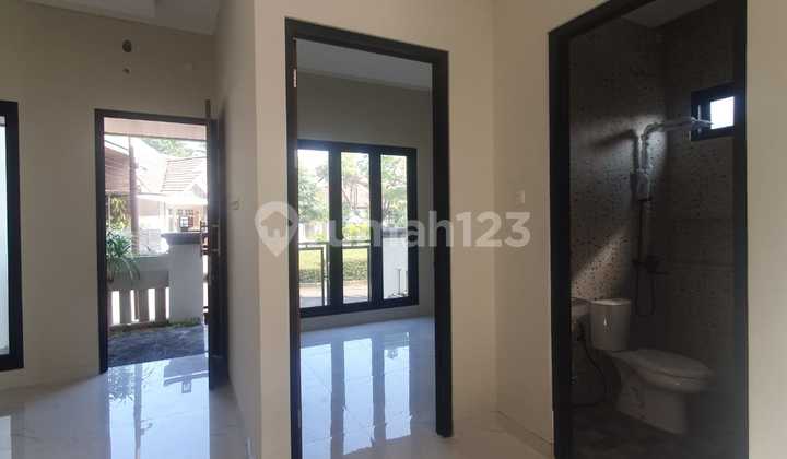 Rumah Bagus Semi Furnished Villa Melati Mas, Tangerang Selatan