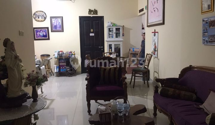 Rumah 2 Lantai di Oliander Griyaloka Serpong-Bsd 2