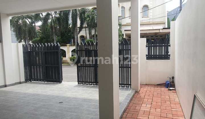 Rumah 2 Lantai Siap Huni di Melati Mas Vista, Tangerang Selatan