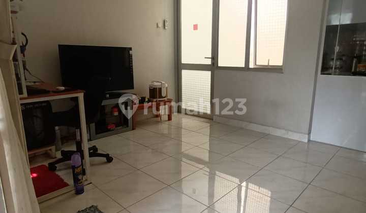 Rumah Kontrakan Furnished 2 Lantai di Malibu Coral, Gading Serpong