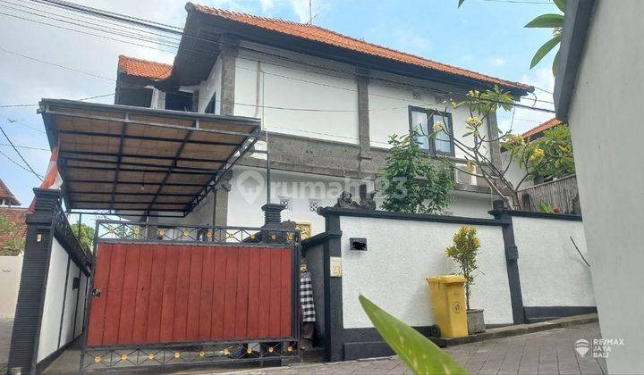 Villa 2 Lantai Fully Furnished Disewakan, Area Kerobokan 1