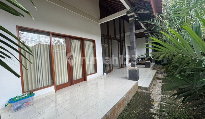 Rumah dengan nuansa Villa minimalis disewakan, Umalas area 1