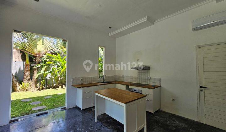 Villa Semi Furnished For Leasehold, Canggu Area 2