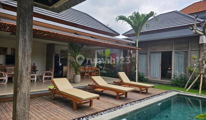 Villa Brand New Fully Furnished Disewakan, Area Munggu 1