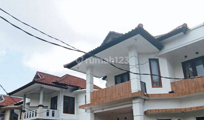 Rumah Elit Lokasi Strategis Dijual, Area Kuta 1